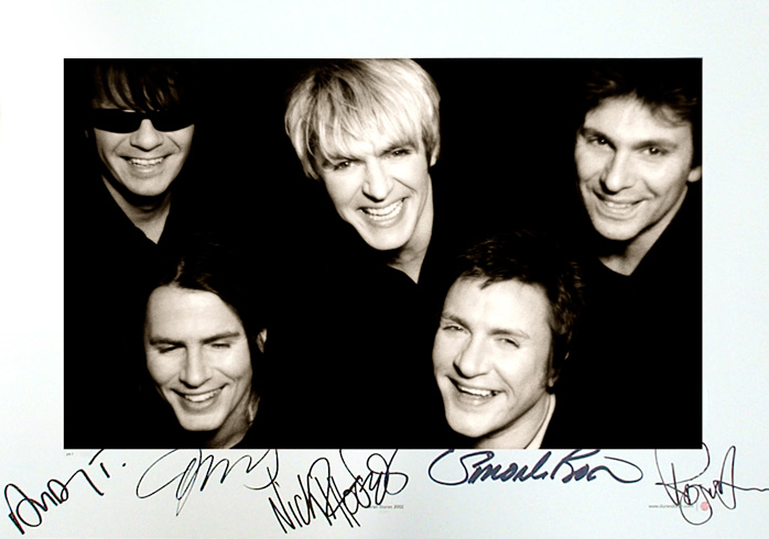 fully signed reunion photo no. 081/500